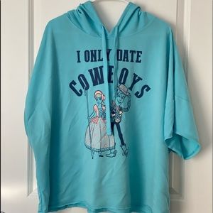 Short sleeve sweater
